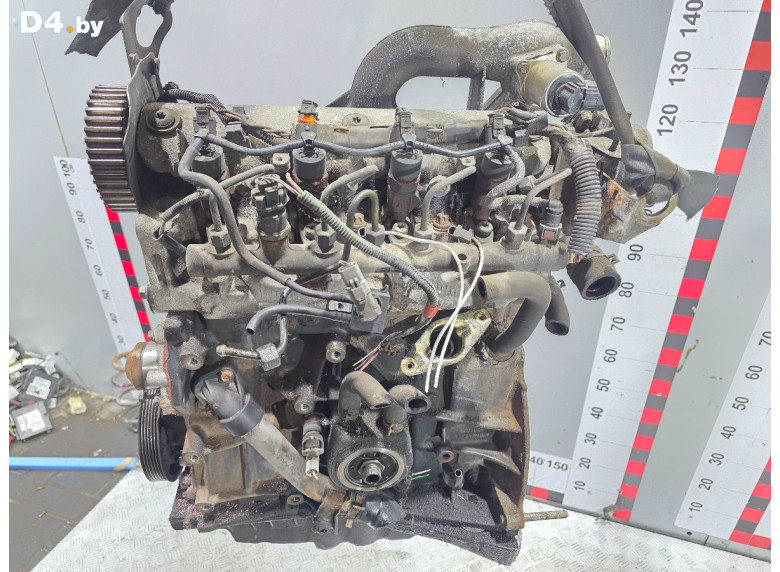 Двигатель к Opel Vivaro 2004 г.