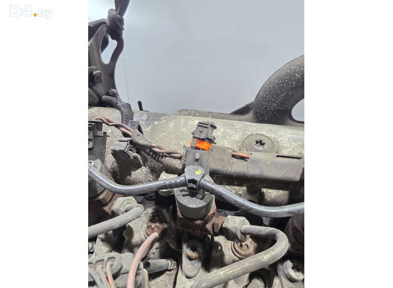 Форсунка к Opel Vivaro 2004 г.