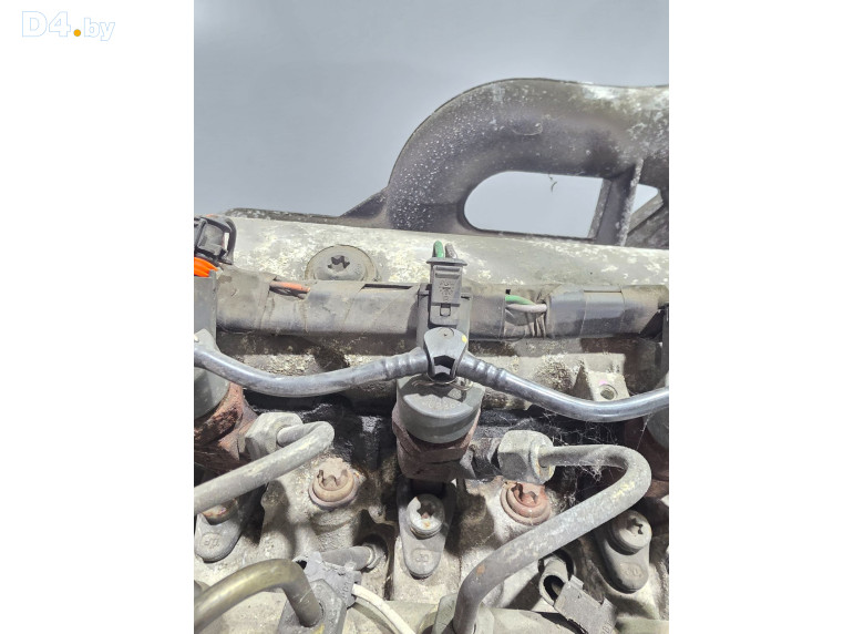 Форсунка к Opel Vivaro 2004 г.