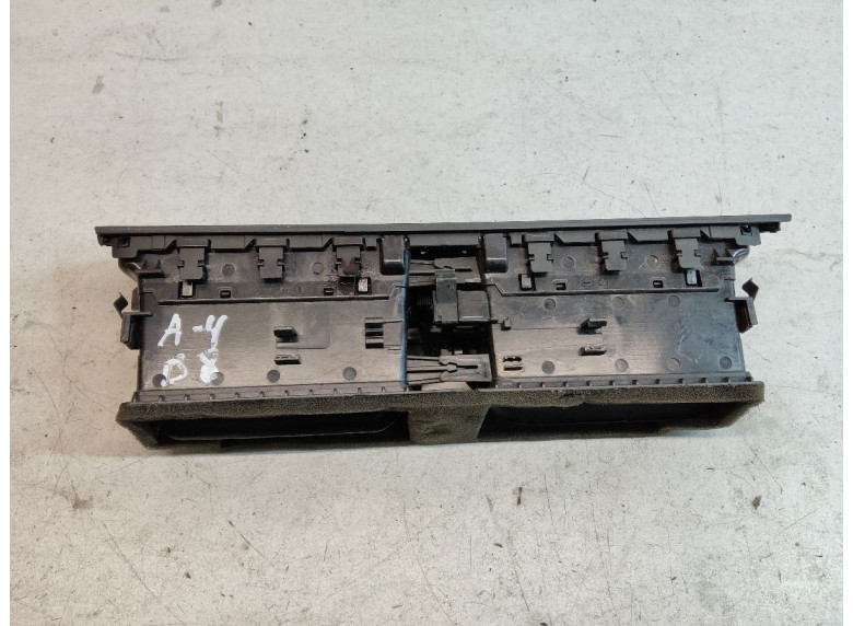 Дефлектор обдува салона к Audi A4, 2008г.