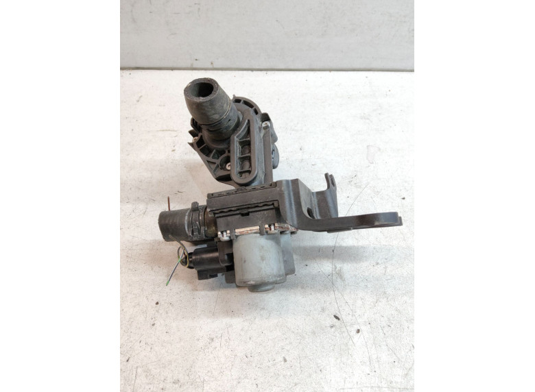 Кран отопителя (печки) к Audi A6, 2006г.