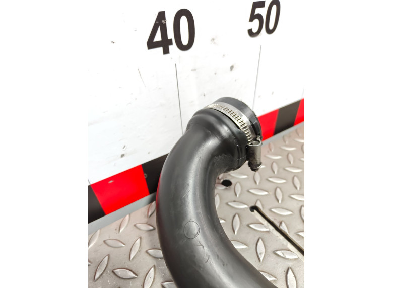 Патрубок интеркулера к Opel Vivaro, 2003г.