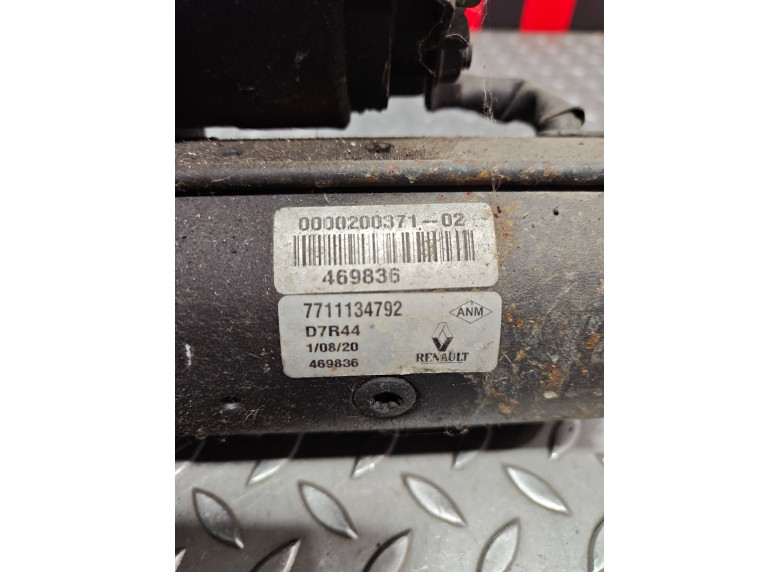 Стартер к Renault Trafic, 2003г.