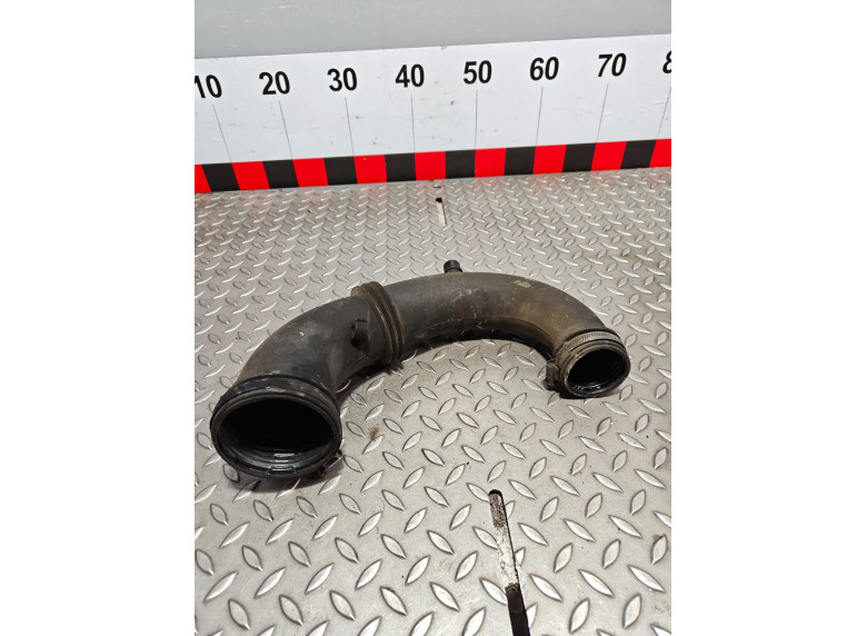 Патрубок турбины к Renault Trafic, 2003г.