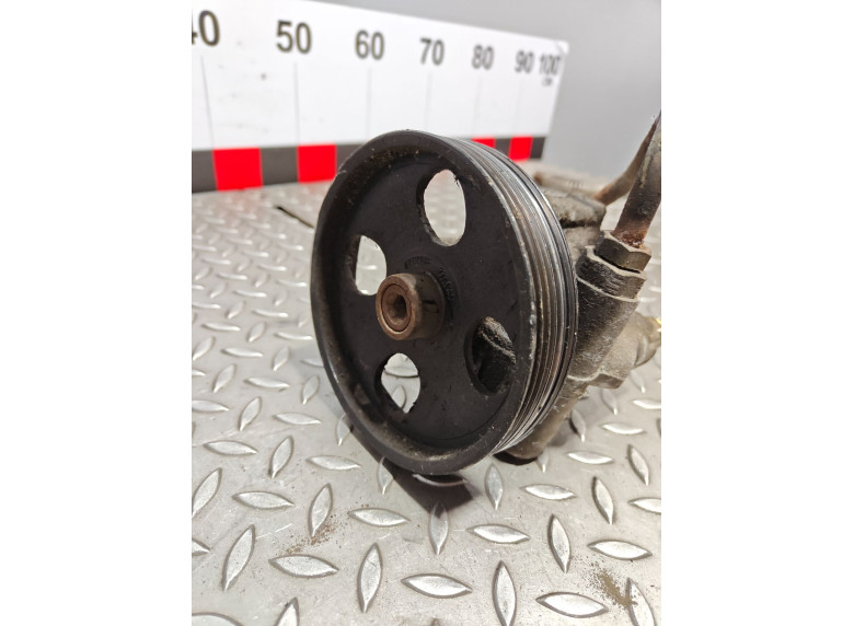 Насос гидроусилителя руля к Opel Vivaro, 2003г.