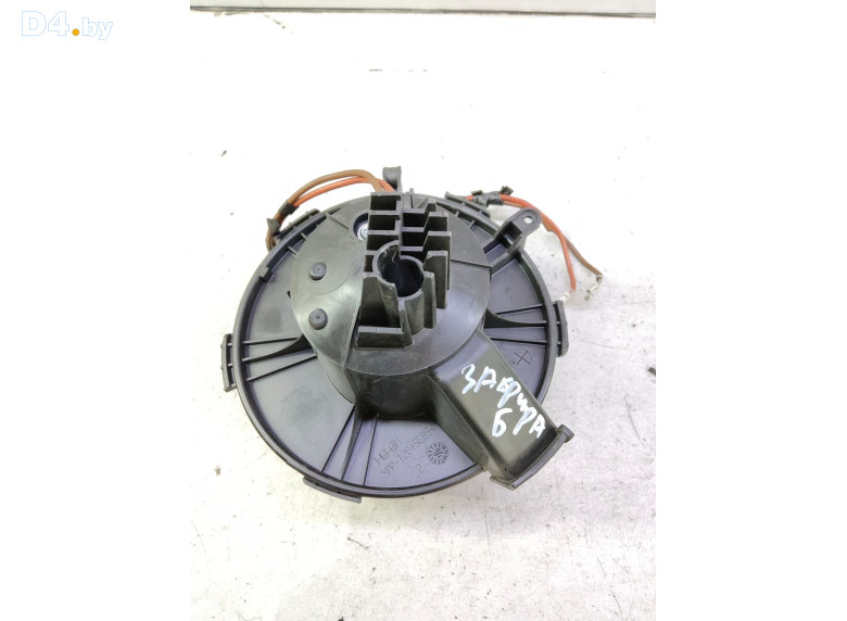 Моторчик печки к Opel Zafira 2010 г.