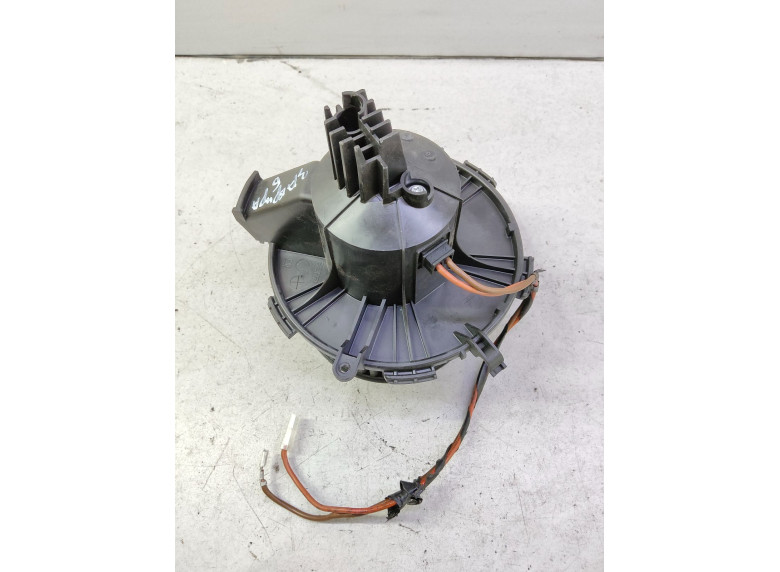 Моторчик печки к Opel Zafira, 2010г.