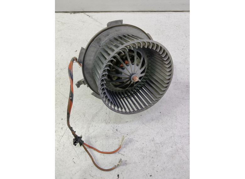 Моторчик печки к Opel Zafira, 2010г.