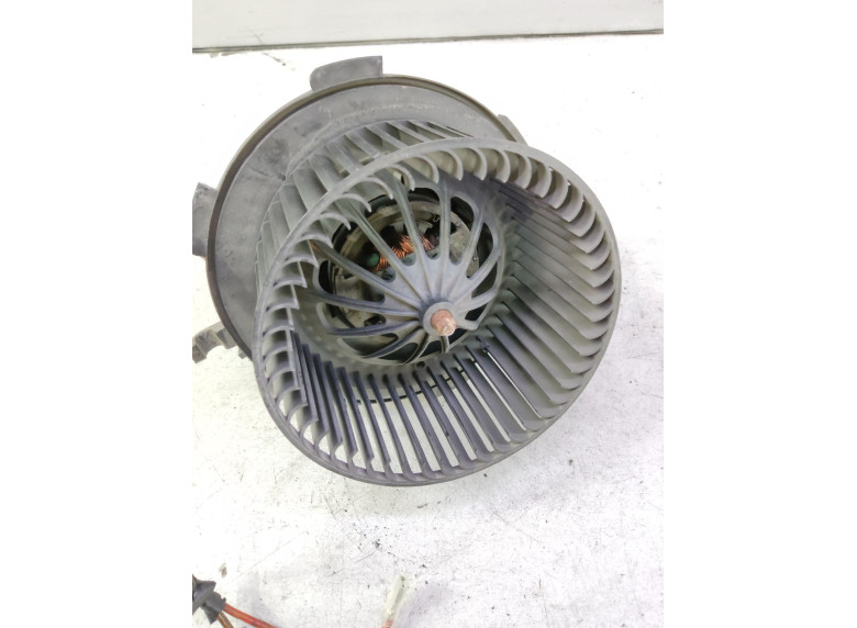 Моторчик печки к Opel Zafira, 2010г.