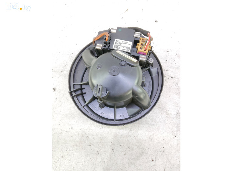 Моторчик печки к Volkswagen Passat 2006 г.