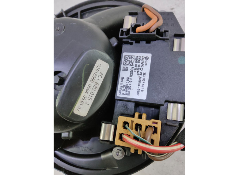 Моторчик печки к Volkswagen Passat, 2006г.