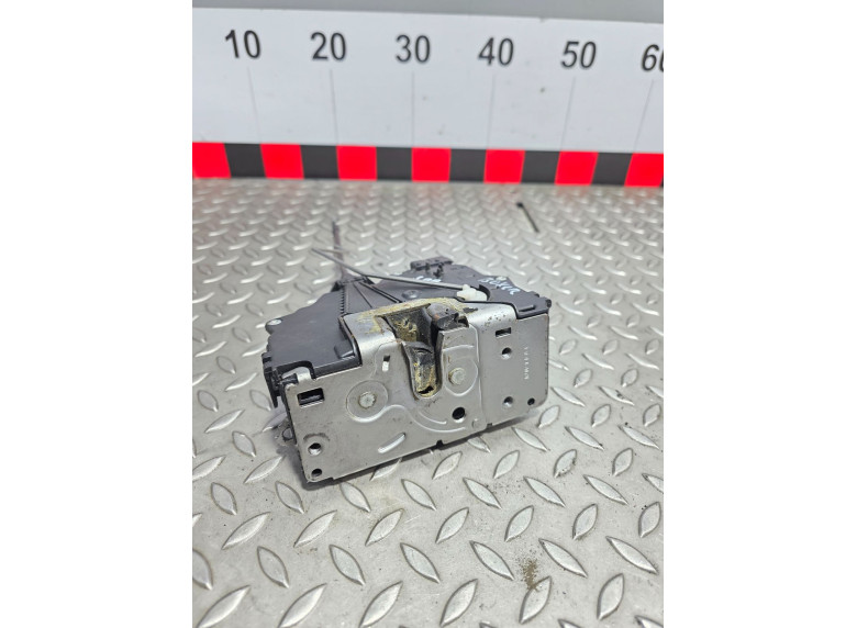 Замок двери задней правой к Peugeot Boxer, 2008г.