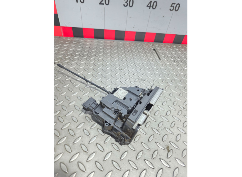 Замок двери задней правой к Peugeot Boxer, 2008г.