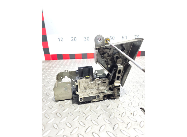 Замок двери задней правой к Ford Transit, 2006г.