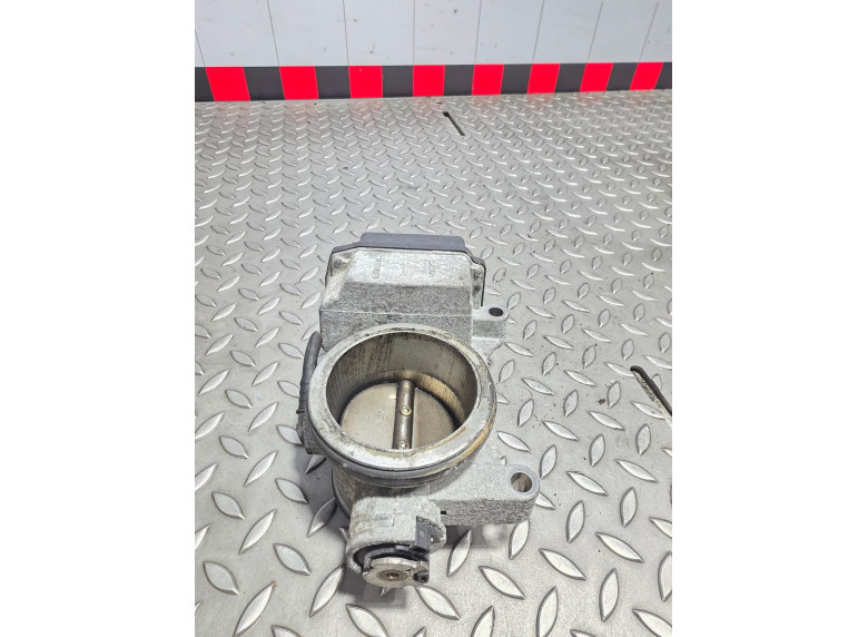 Заслонка дроссельная к Renault Scenic, 2002г.