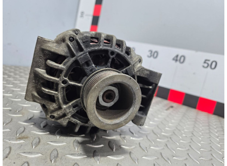 Генератор к Renault Scenic, 2002г.