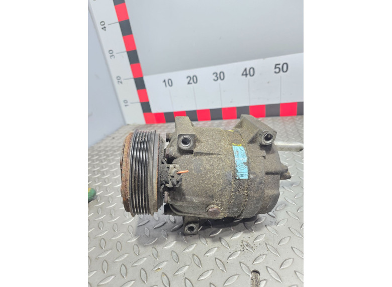 Компрессор кондиционера к Renault Scenic, 2002г.