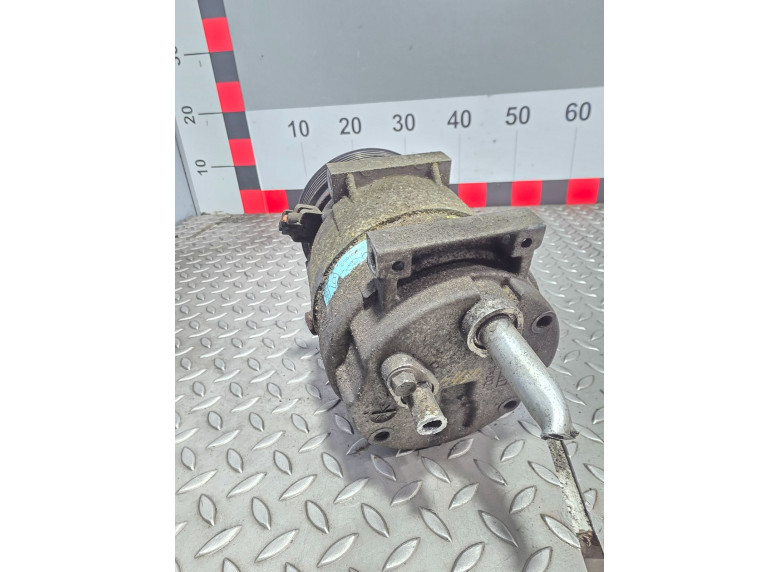 Компрессор кондиционера к Renault Scenic, 2002г.