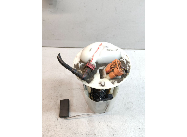 Насос топливный к Suzuki Swift, 2007г.