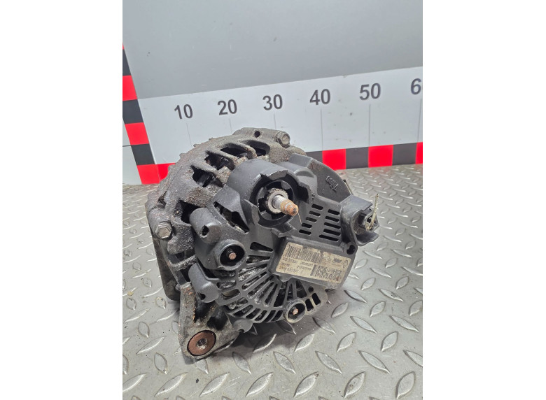 Генератор к Renault Master, 2013г.