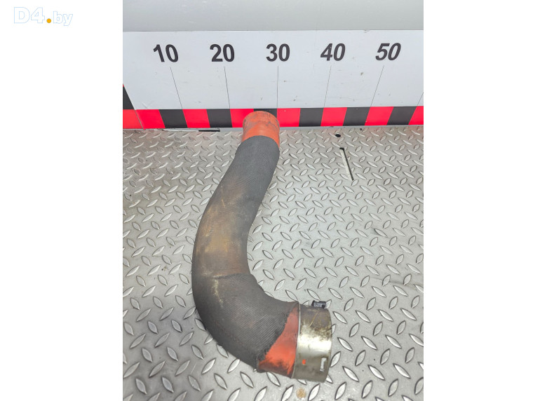 Патрубок интеркулера к Renault Master 2013 г.