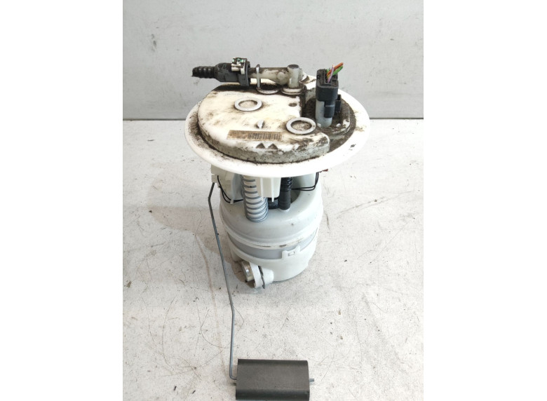 Насос топливный к Citroen C5, 2010г.