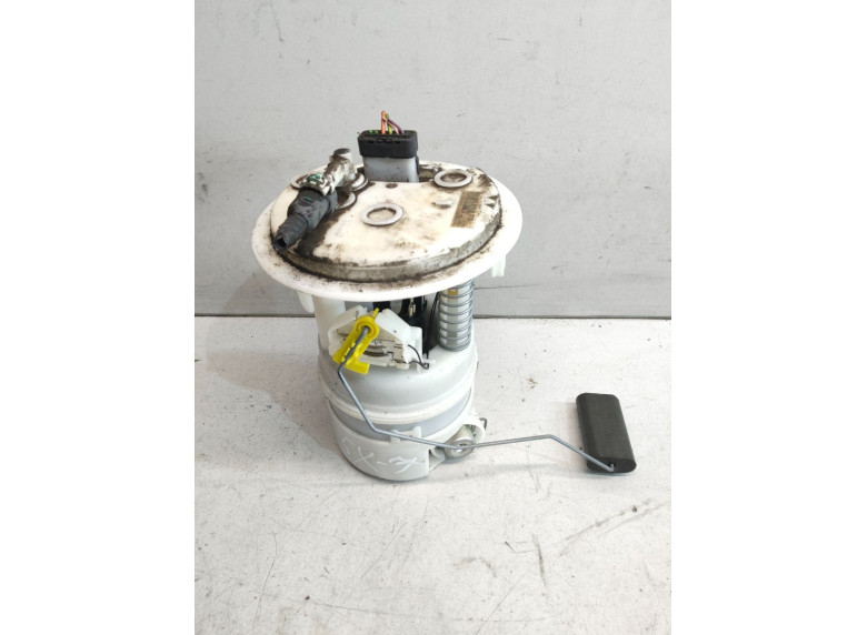 Насос топливный к Citroen C5, 2010г.