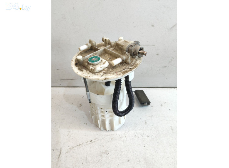 Датчик уровня топлива к Renault Trafic 2004 г.