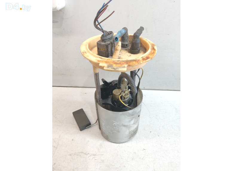 Насос топливный к Seat Leon 2005 г.