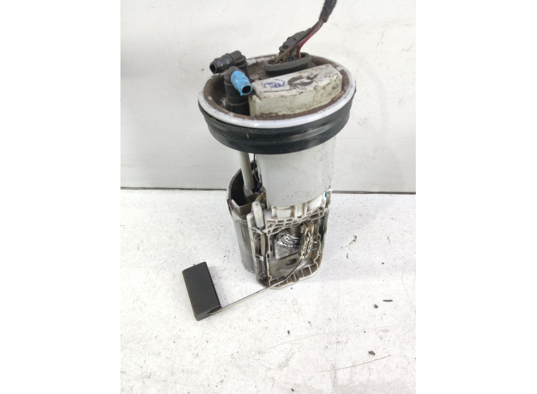 Насос топливный к Seat Alhambra, 2002г.