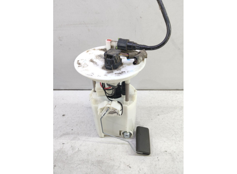 Насос топливный к Suzuki Swift, 2019г.