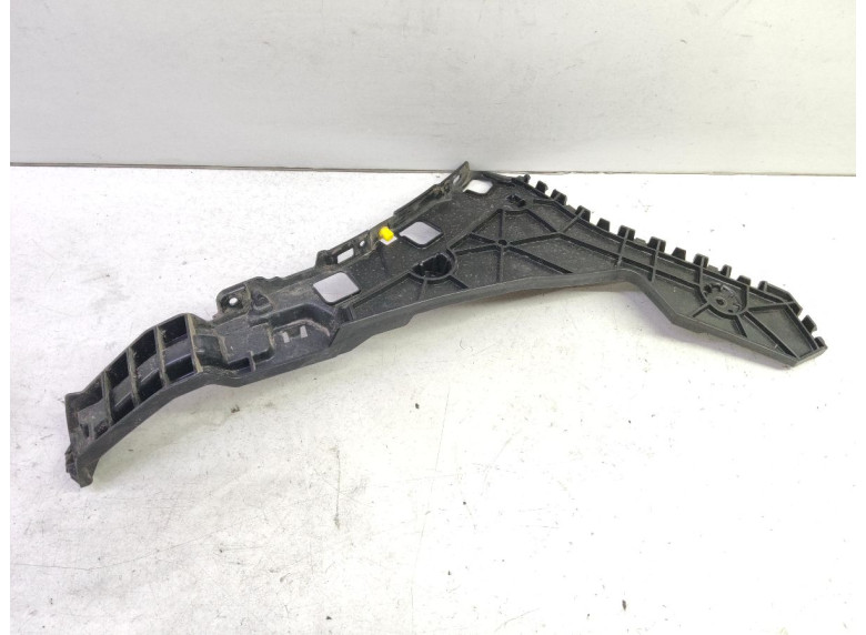 Кронштейн крепления бампера к Audi Q4 E-tron, 2024г.