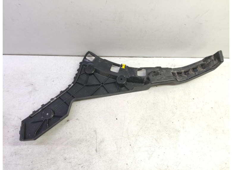 Кронштейн крепления бампера к Audi Q4 E-tron, 2024г.