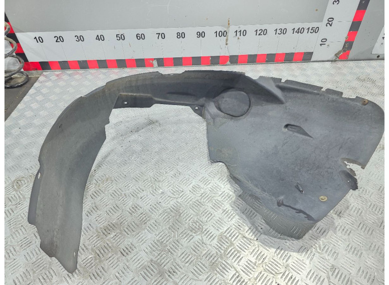 Защита арок передняя правая (подкрылок) к Volkswagen Passat, 2001г.