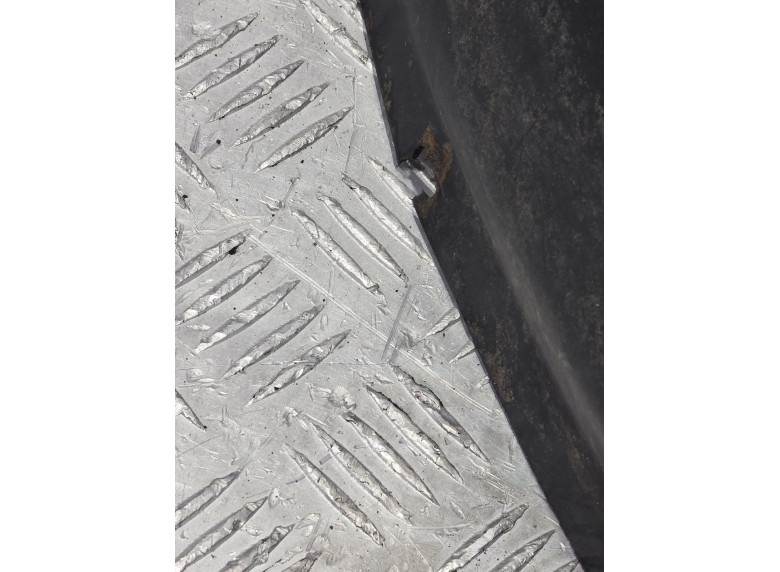 Защита арок передняя левая (подкрылок) к Volkswagen Passat, 2001г.