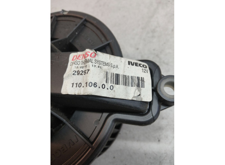 Моторчик печки к Iveco Daily, 2010г.