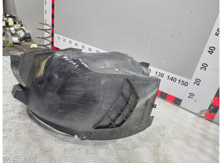 Защита арок передняя правая (подкрылок) к Opel Vectra, 2006г.