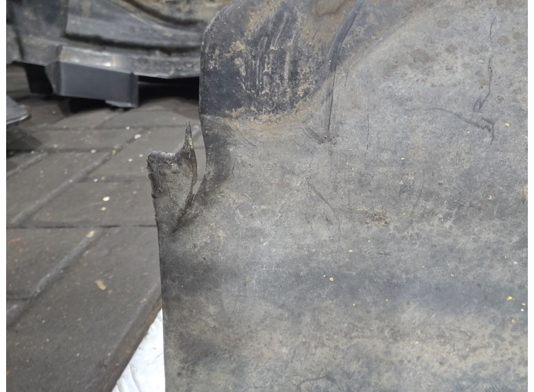 Защита арок передняя правая (подкрылок) к Opel Vectra, 2006г.