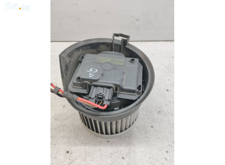 Моторчик печки к Citroen C5 2005 г.