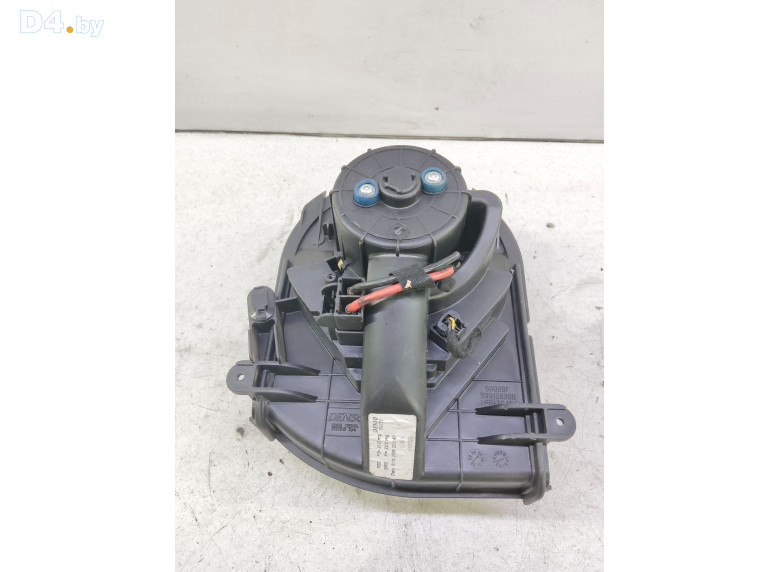 Моторчик печки к Peugeot 807 2005 г.