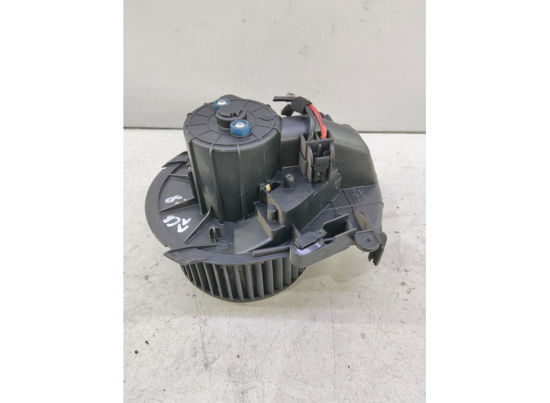 Моторчик печки к Citroen C8, 2005г.