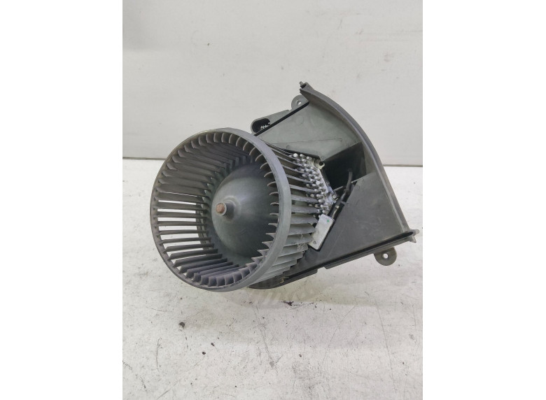 Моторчик печки к Citroen C8, 2005г.