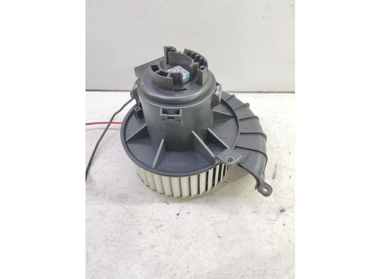 Моторчик печки к Opel Astra, 2008г.