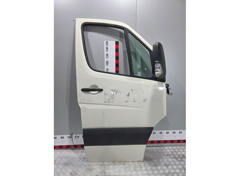Дверь передняя правая к Volkswagen Crafter, 2008г.