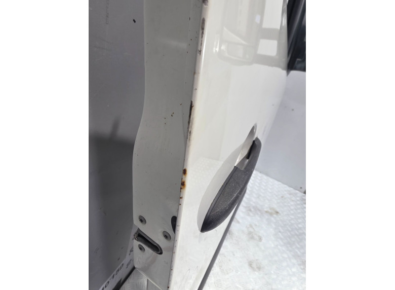 Дверь передняя правая к Volkswagen Crafter, 2008г.