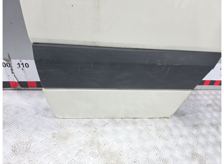 Дверь передняя правая к Volkswagen Crafter, 2008г.