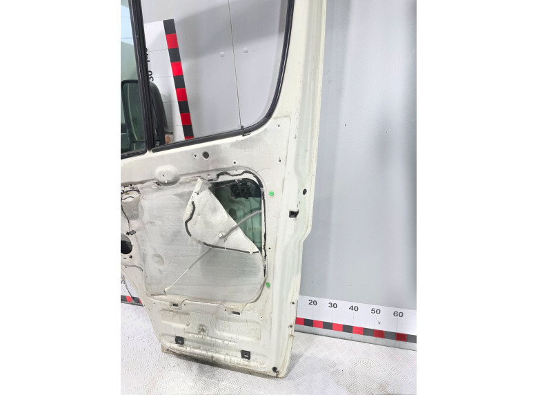 Дверь передняя правая к Volkswagen Crafter, 2008г.