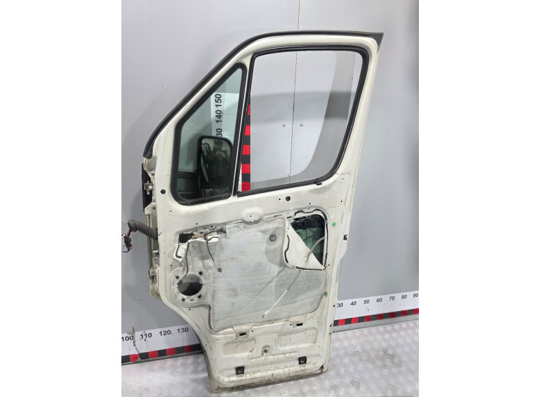 Дверь передняя правая к Volkswagen Crafter, 2008г.