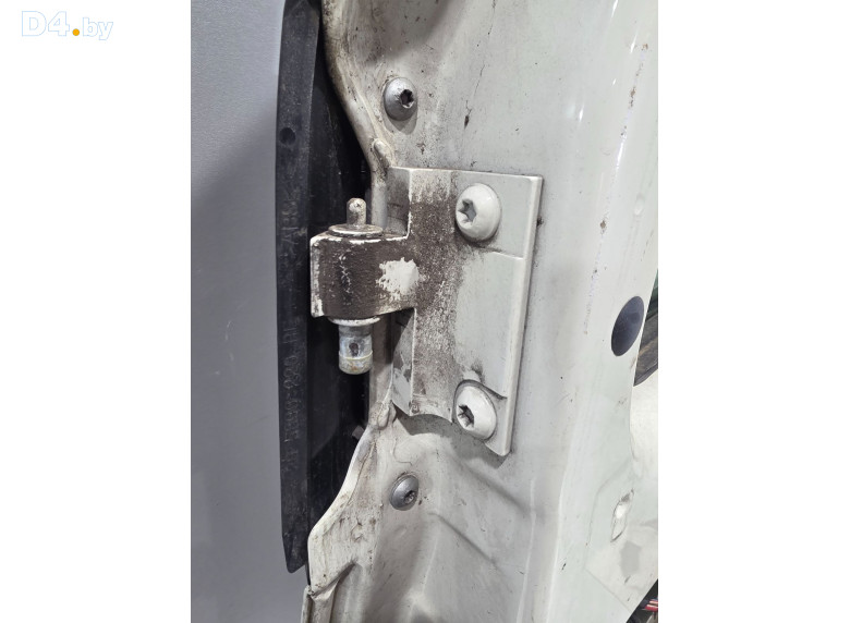 Петля двери передней правой к Volkswagen Crafter 2008 г.