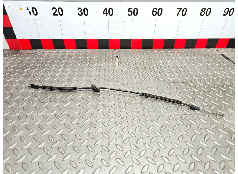 Трос двери передней к Volkswagen Passat 2000 г.